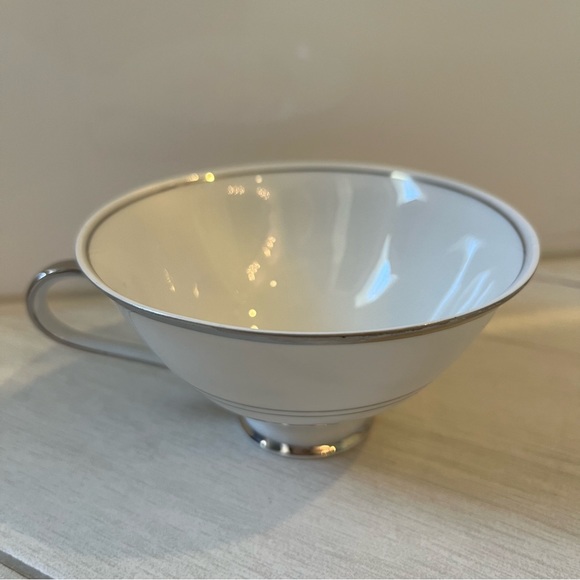 Vintage Grace China Bavaria Lady Diana (18175) Teacup Made In West Germany White - Picture 2 of 5